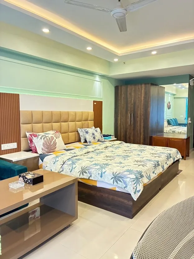 Bedroom Studio Apartment with Pool